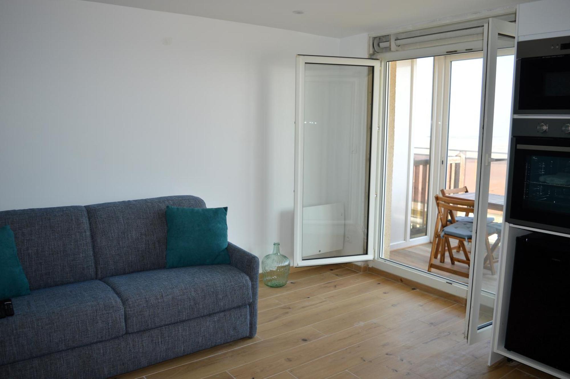 Mettons Les Voiles - Appt Vue Mer Avec Loggia Bernières-sur-Mer Exterior foto