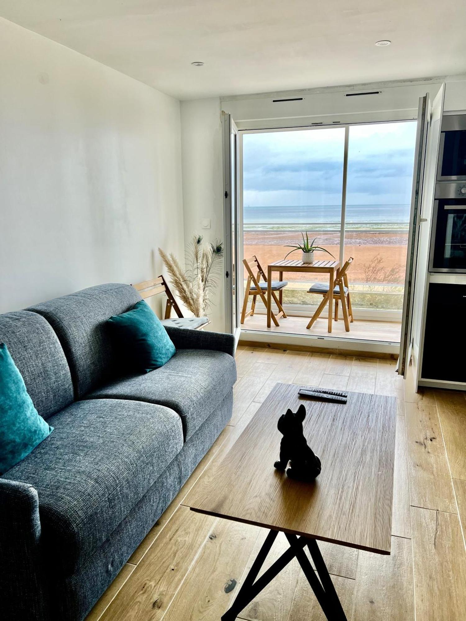 Mettons Les Voiles - Appt Vue Mer Avec Loggia Bernières-sur-Mer Exterior foto